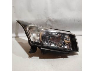 bontott CHEVROLET CRUZE Jobb Fényszóró