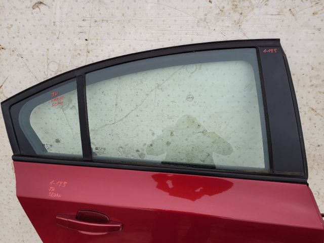 bontott CHEVROLET CRUZE Jobb hátsó Ajtó (Részeivel)