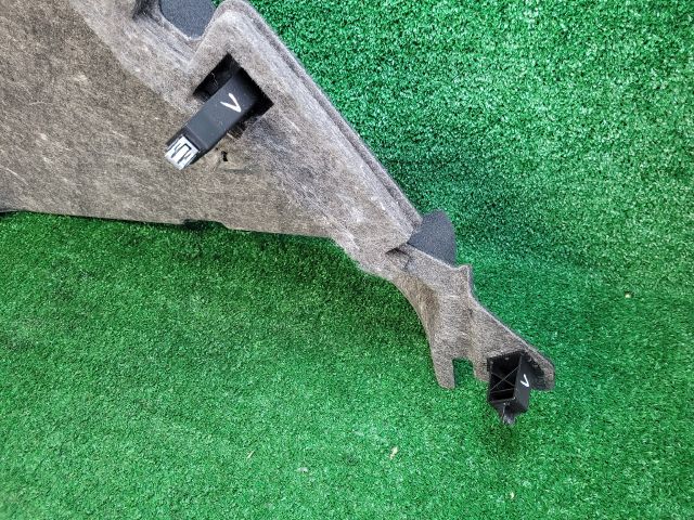 bontott CHEVROLET CRUZE Jobb hátsó Csomagtér Burkolat (Műanyag)