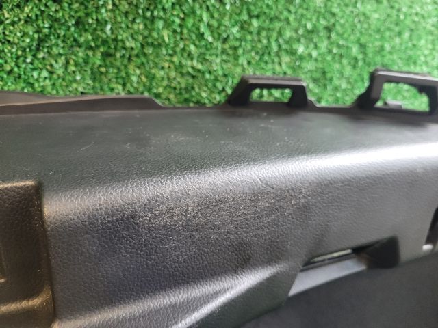 bontott CHEVROLET CRUZE Jobb hátsó Csomagtér Burkolat (Műanyag)