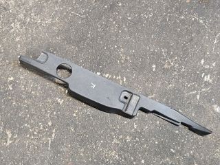 bontott CHEVROLET CRUZE Jobb Sárvédő Csavar Burkolat