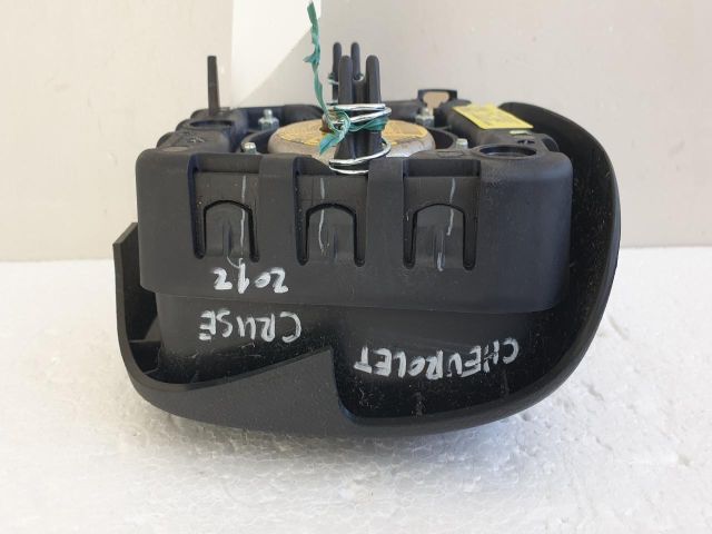 bontott CHEVROLET CRUZE Kormánylégzsák