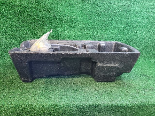 bontott CHEVROLET CRUZE Pótkerék Szerszámtartó