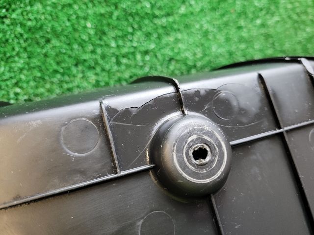 bontott CHEVROLET CRUZE Pótkerék Szerszámtartó