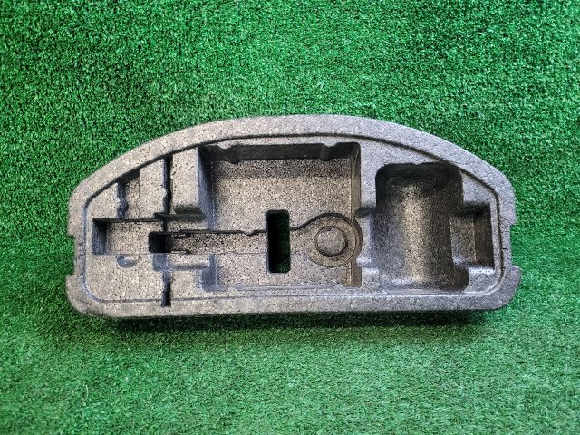 bontott CHEVROLET CRUZE Pótkerék Szerszámtartó