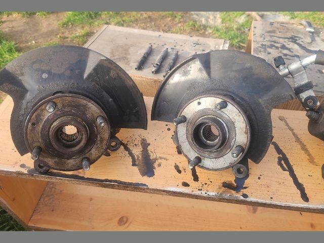 bontott CHEVROLET EPICA Jobb első Csonkállvány Kerékaggyal