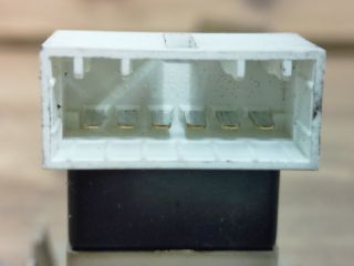 bontott CHEVROLET EPICA Bal hátsó Ablakemelő Kapcsoló