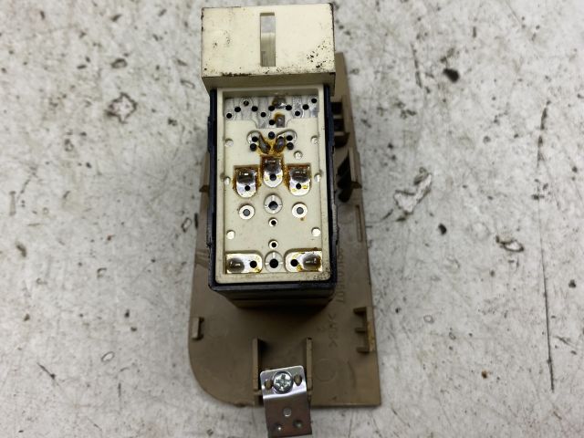 bontott CHEVROLET EPICA Bal hátsó Ablakemelő Kapcsoló