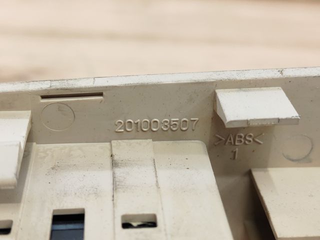 bontott CHEVROLET EPICA Bal hátsó Ablakemelő Kapcsoló