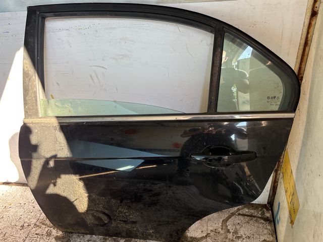 bontott CHEVROLET EPICA Bal hátsó Ajtó (Üres lemez)