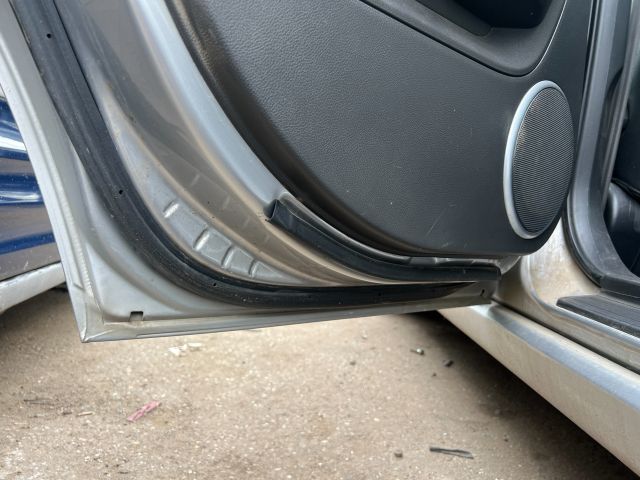 bontott CHEVROLET EPICA Bal hátsó Ajtó (Üres lemez)