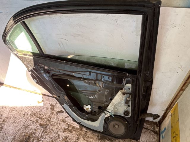 bontott CHEVROLET EPICA Bal hátsó Ajtó (Üres lemez)