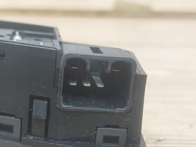 bontott CHEVROLET EPICA Jobb első Ülésfűtés Kapcsoló