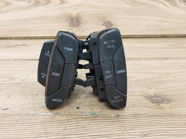 bontott CHEVROLET EPICA Rádió / CD Kapcsoló