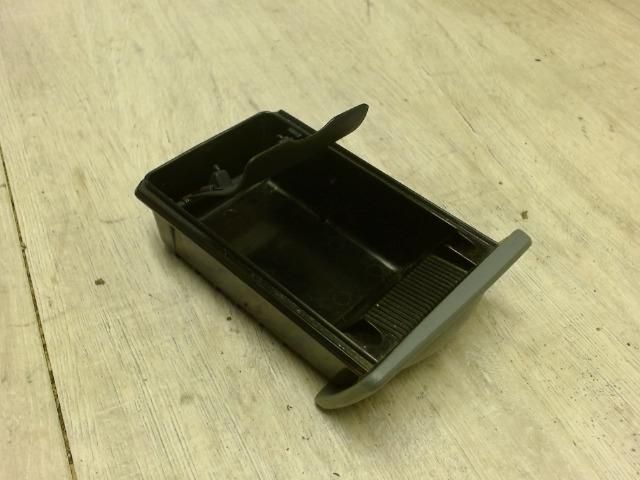 bontott CHEVROLET KALOS Első Hamutartó