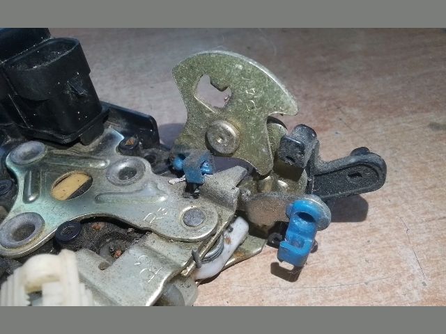 bontott CHEVROLET KALOS Jobb hátsó Ajtózár