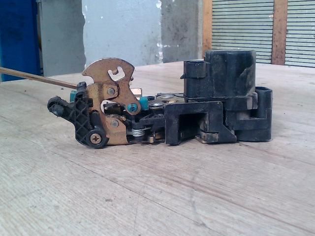 bontott CHEVROLET KALOS Jobb hátsó Ajtózár