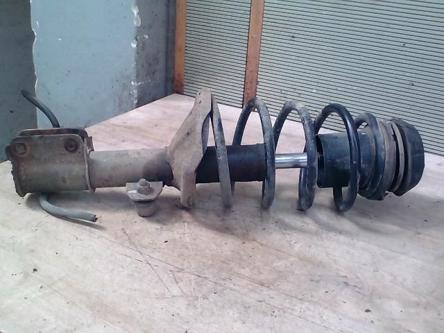 bontott CHEVROLET LACETTI Bal első Gólyaláb (Lengécsillapító, Rugó)