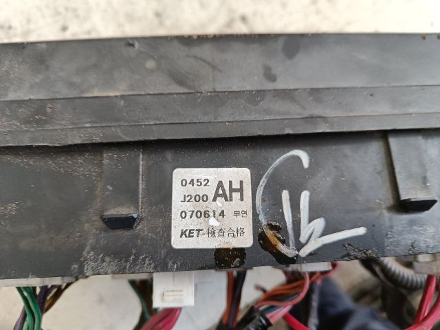 bontott CHEVROLET LACETTI Biztosítéktábla Motortér