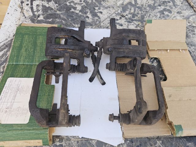 bontott CHEVROLET LACETTI Bal hátsó Féknyereg Munkahengerrel