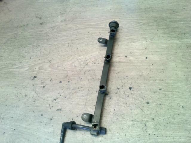 bontott CHEVROLET LACETTI Porlasztó Sor / Híd