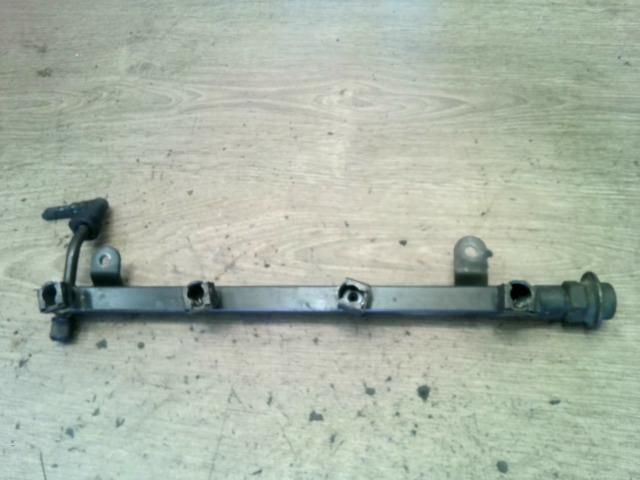 bontott CHEVROLET LACETTI Porlasztó Sor / Híd