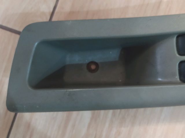 bontott CHEVROLET LACETTI Ablakemelő Kapcsoló Négyes / Kettes