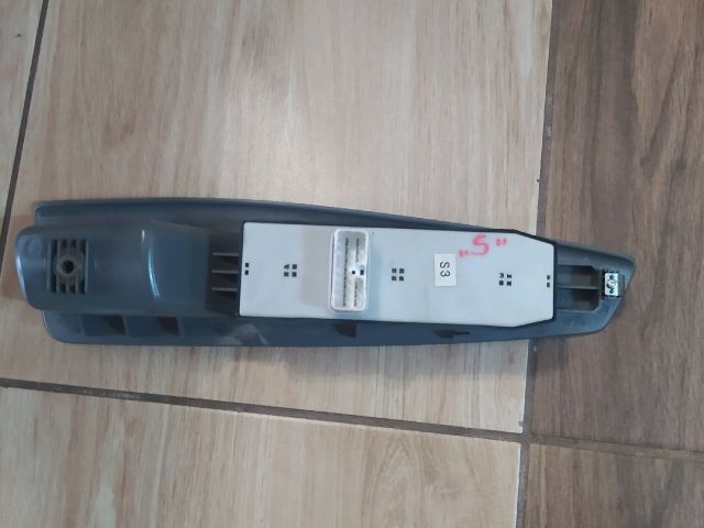 bontott CHEVROLET LACETTI Ablakemelő Kapcsoló Négyes / Kettes