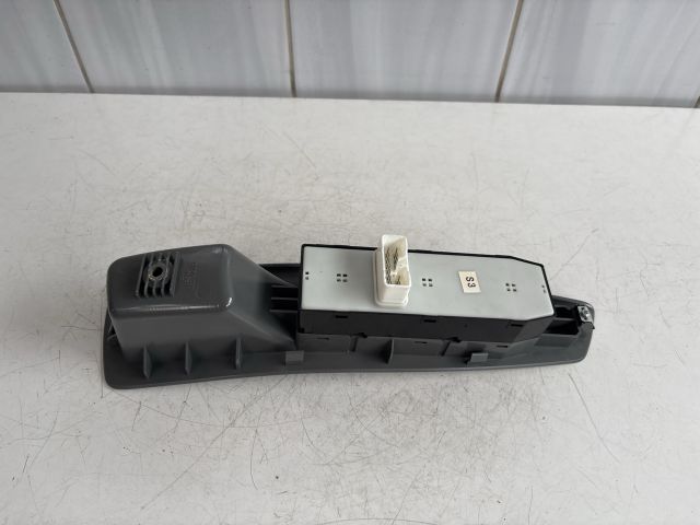 bontott CHEVROLET LACETTI Ablakemelő Kapcsoló Négyes / Kettes