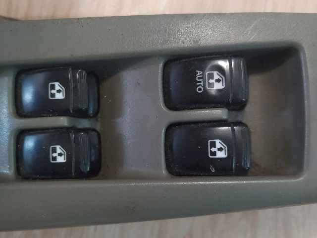 bontott CHEVROLET LACETTI Ablakemelő Kapcsoló Négyes / Kettes