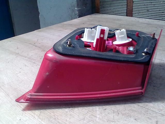 bontott CHEVROLET LACETTI Bal Belső Hátsó Lámpa