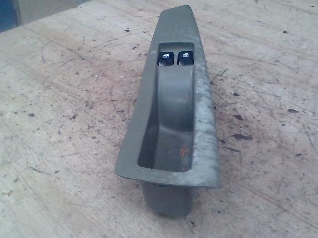 bontott CHEVROLET LACETTI Bal első Ablakemelő Kapcsoló