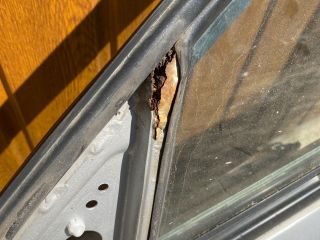 bontott CHEVROLET LACETTI Bal első Ajtó (Részeivel)