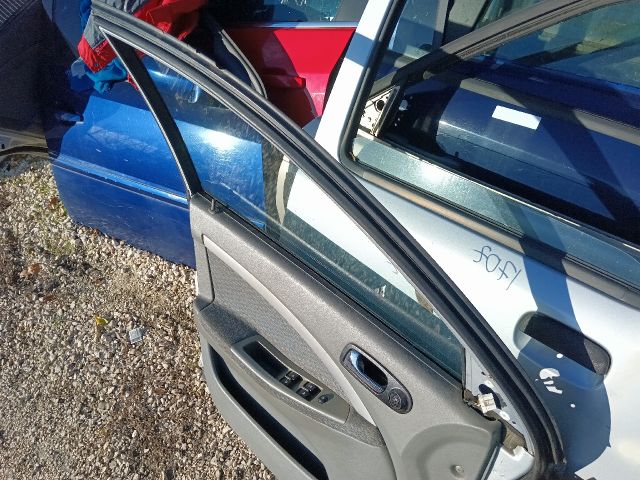 bontott CHEVROLET LACETTI Bal első Ajtó (Részeivel)