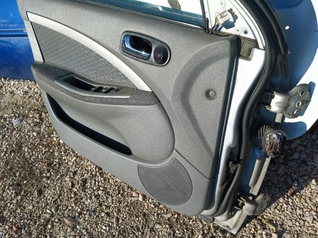 bontott CHEVROLET LACETTI Bal első Ajtó (Részeivel)