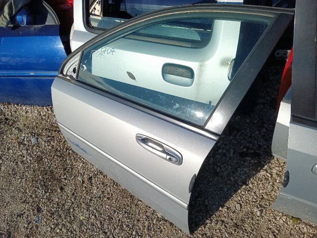 bontott CHEVROLET LACETTI Bal első Ajtó (Részeivel)