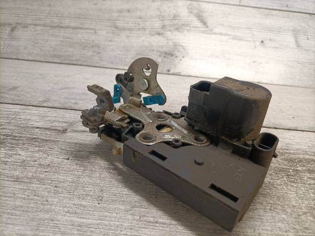 bontott CHEVROLET LACETTI Bal első Ajtózár