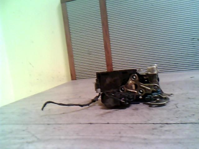 bontott CHEVROLET LACETTI Bal első Ajtózár