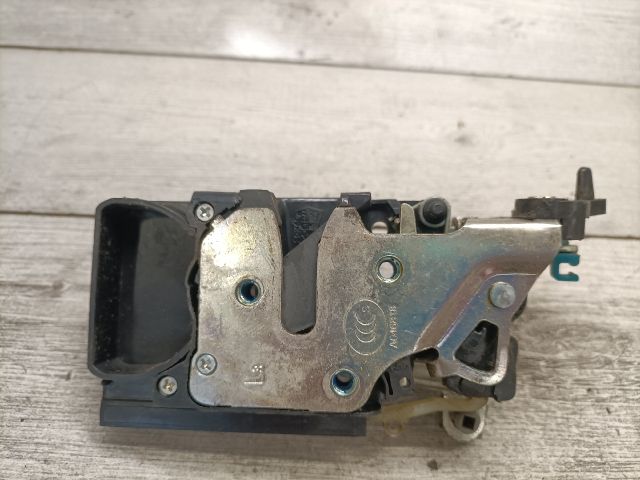 bontott CHEVROLET LACETTI Bal első Ajtózár