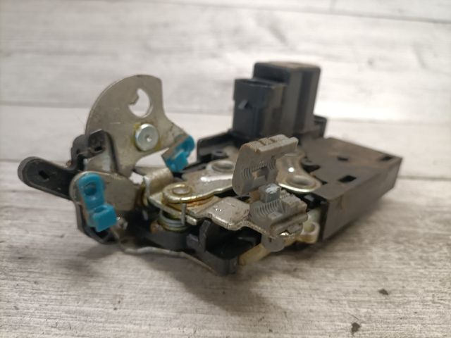 bontott CHEVROLET LACETTI Bal első Ajtózár