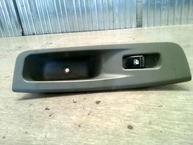 bontott CHEVROLET LACETTI Bal hátsó Ablakemelő Kapcsoló