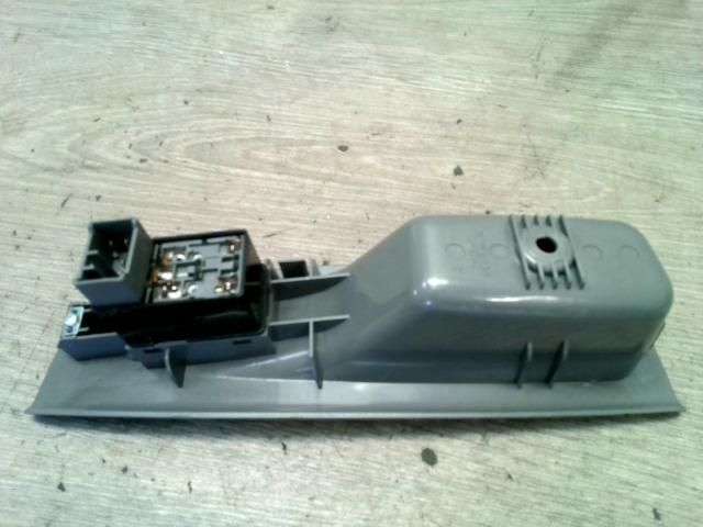 bontott CHEVROLET LACETTI Bal hátsó Ablakemelő Kapcsoló