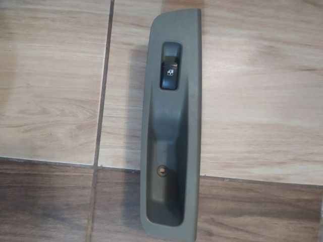 bontott CHEVROLET LACETTI Bal hátsó Ablakemelő Kapcsoló