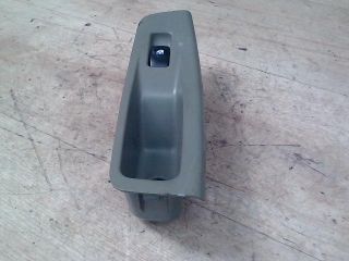 bontott CHEVROLET LACETTI Bal hátsó Ablakemelő Kapcsoló