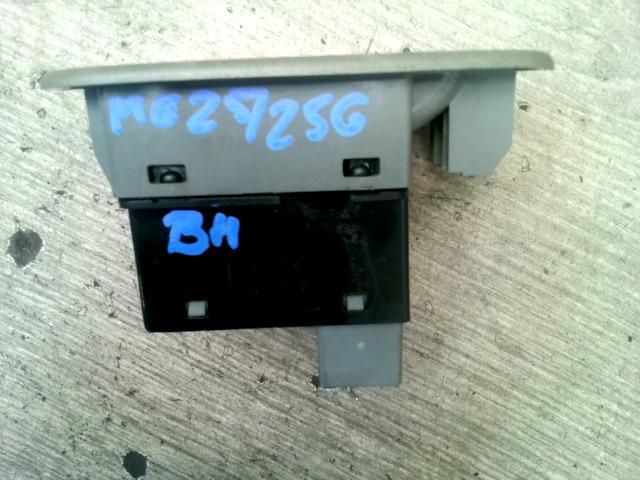 bontott CHEVROLET LACETTI Bal hátsó Ablakemelő Kapcsoló