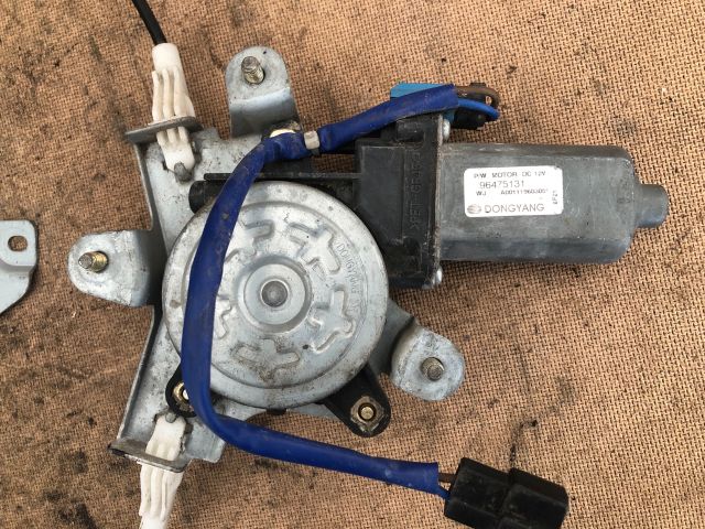 bontott CHEVROLET LACETTI Bal hátsó Ablakemelő Szerkezet (Elektromos)