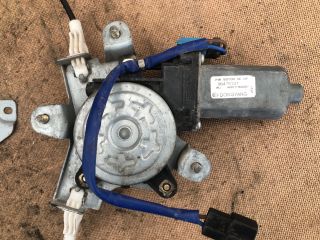 bontott CHEVROLET LACETTI Bal hátsó Ablakemelő Szerkezet (Elektromos)