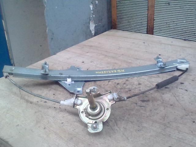 bontott CHEVROLET LACETTI Bal hátsó Ablakemelő Szerkezet (Mechanikus)