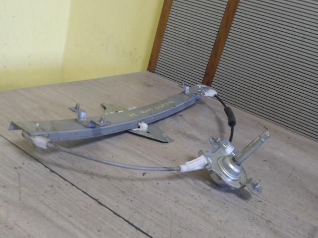 bontott CHEVROLET LACETTI Bal hátsó Ablakemelő Szerkezet (Mechanikus)