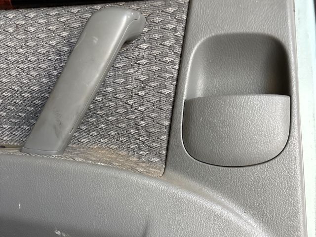 bontott CHEVROLET LACETTI Bal hátsó Ajtó (Részeivel)